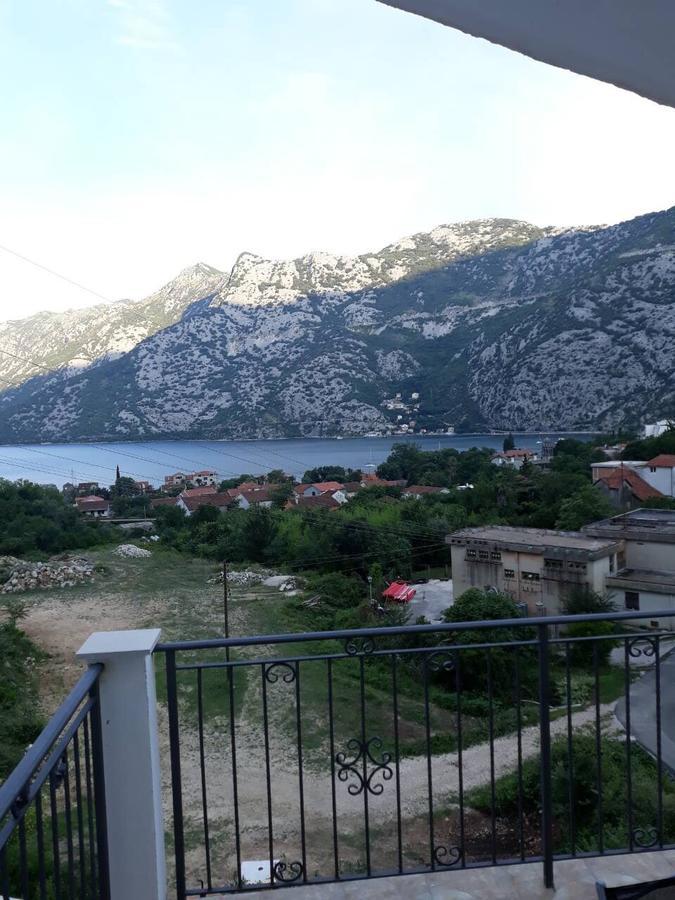 Apartmani Viza Risan Extérieur photo