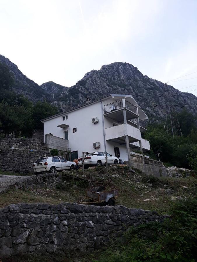Apartmani Viza Risan Extérieur photo